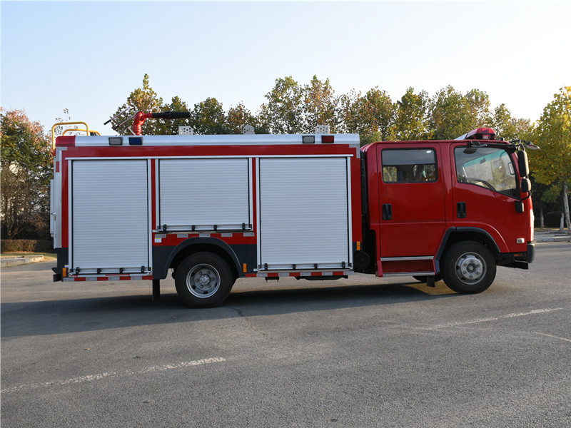 五十鈴4噸水罐消防車(chē)