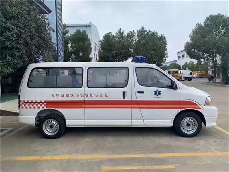 國六金杯新快運救護車（轉(zhuǎn)運型）